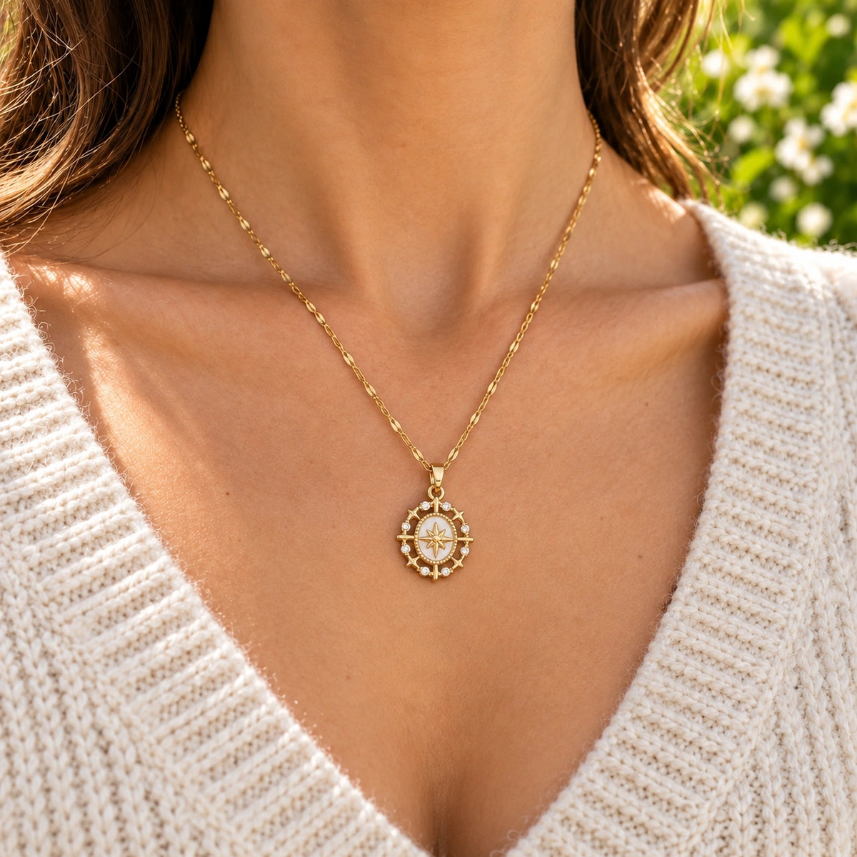 Gold Tone / White
